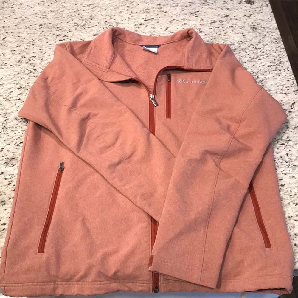 Men’s Columbia soft shell jacket